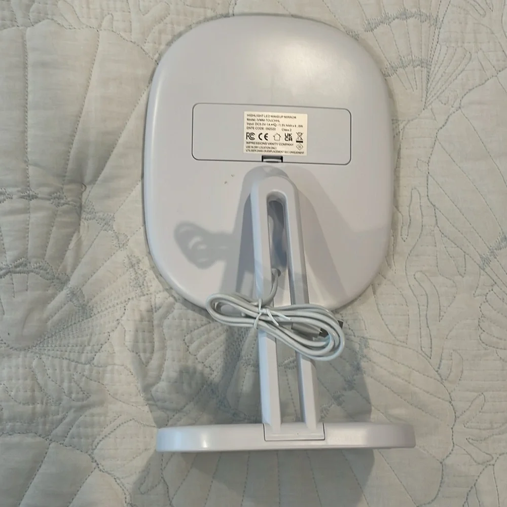 Light up - vanity mirror